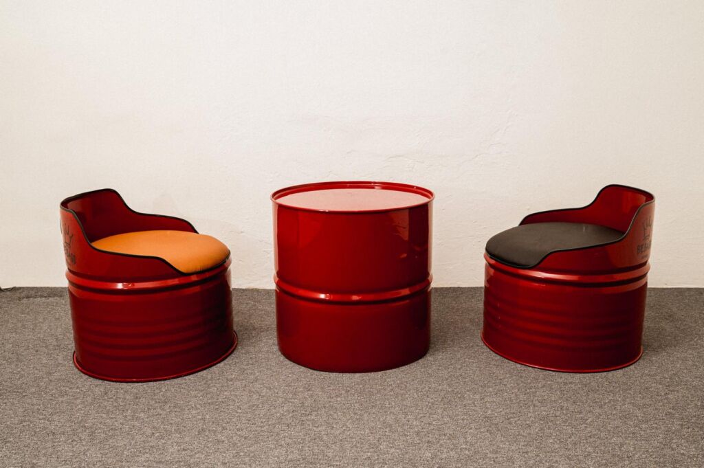 RED LOUNGE MINI – industriálny set 3v1 (2 kreslá + stolík)